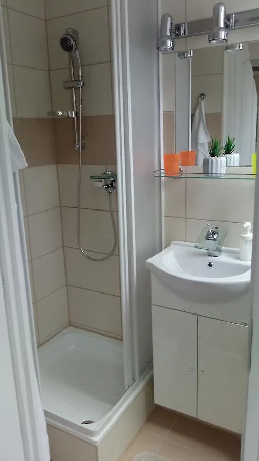Mina Apartman Eger Apartamento