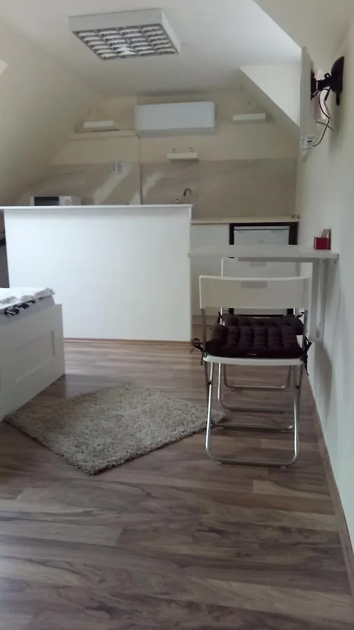 Mina Apartman Eger